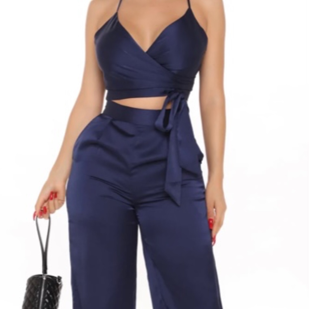 Satin two piece leg set